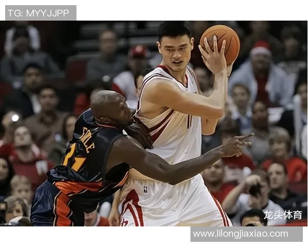 2008年姚明火箭队季后赛精彩回顾与对手较量分析